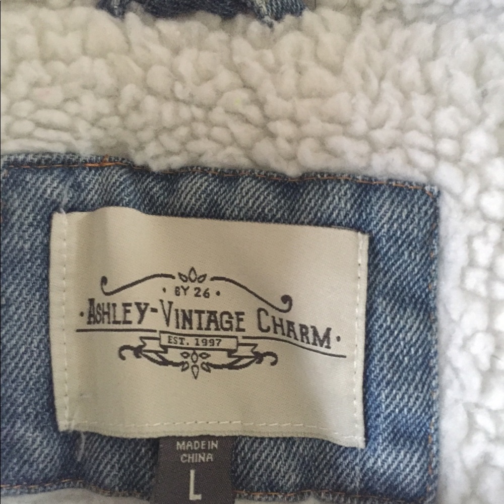 Jean Jacket - Picture 2 of 3